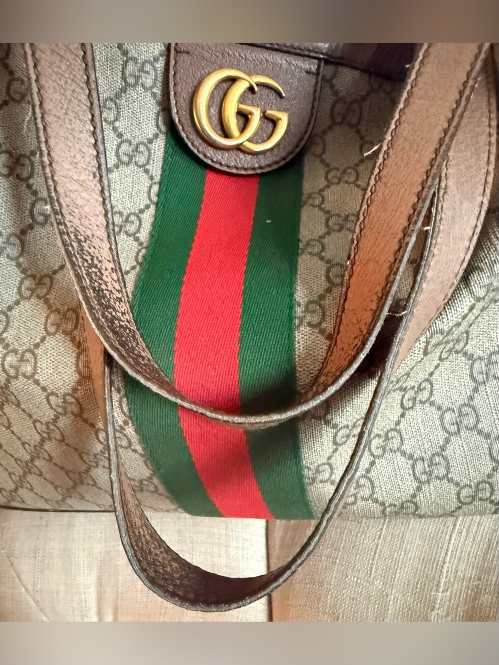 Gucci Beige GG Supreme Tote Large - Picture 4 of 16